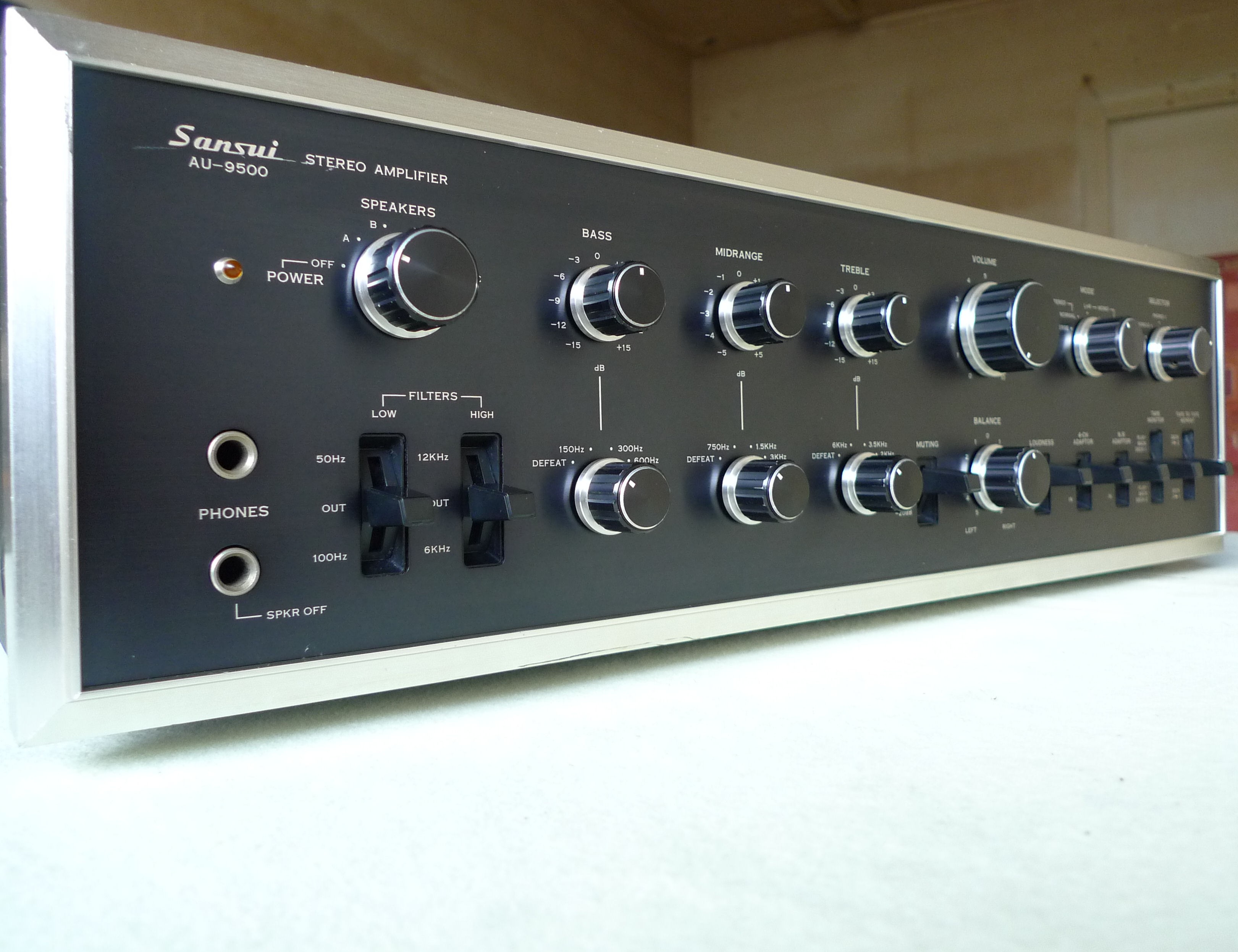 Ampli-préampli hi-fi vintage Sansui AU-9500 SSP 2 x 80 Watts