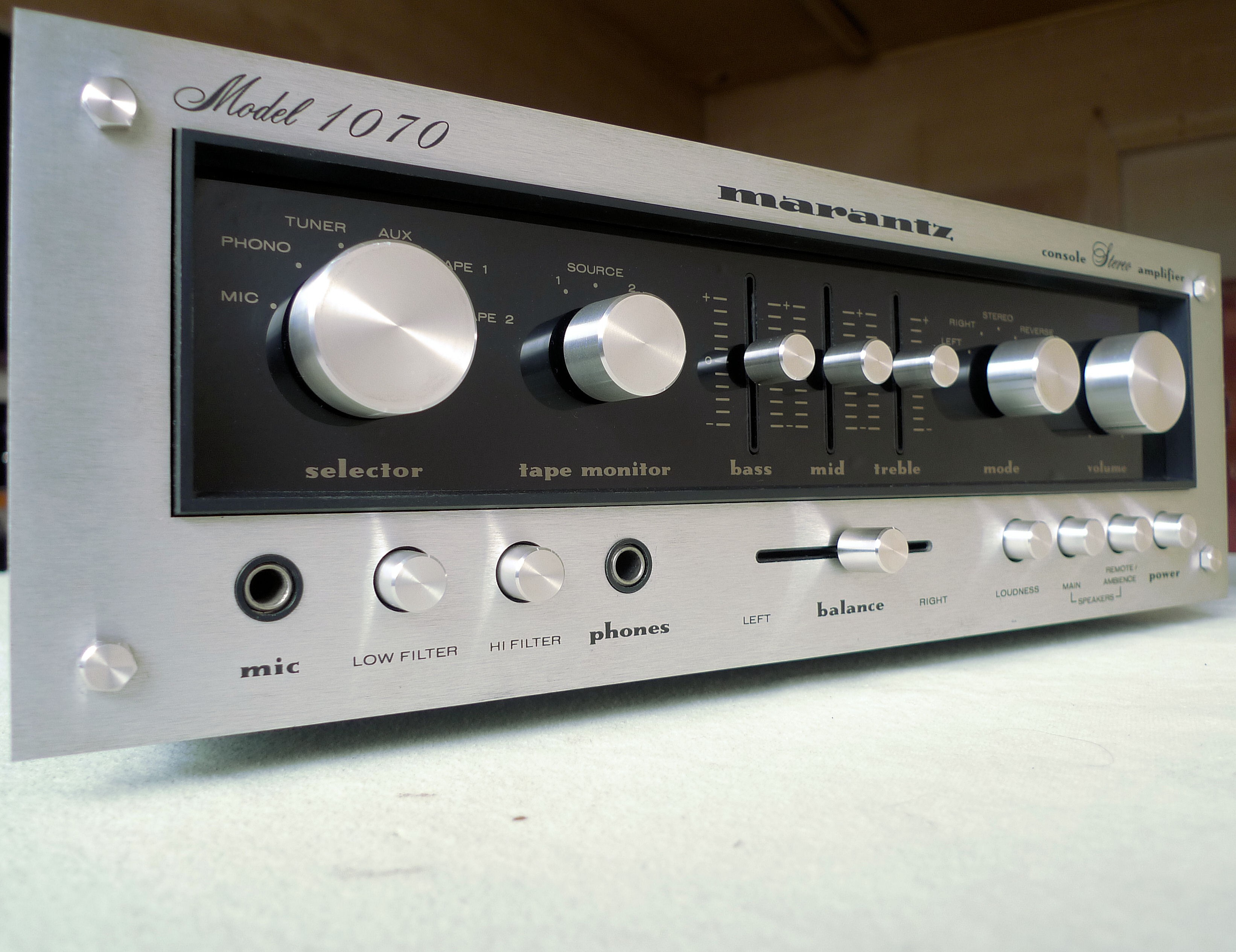 Ampli Hi-Fi Vintage ESART – Made In France – Années 70 – Fonctionnel