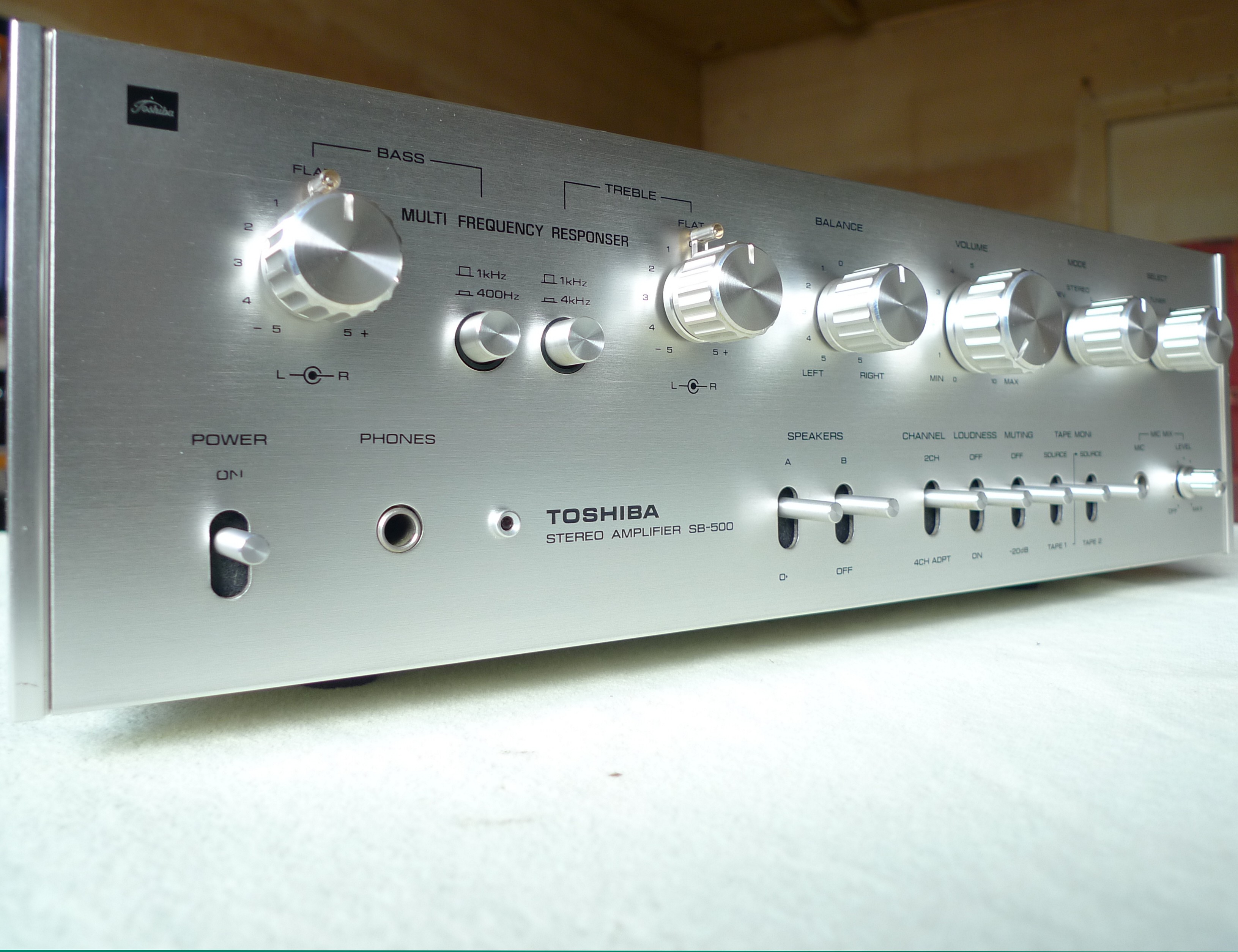 Ampli - préampli hi-fi vintage Toshiba SB-500 SSP 2 x 30 Watts Phono