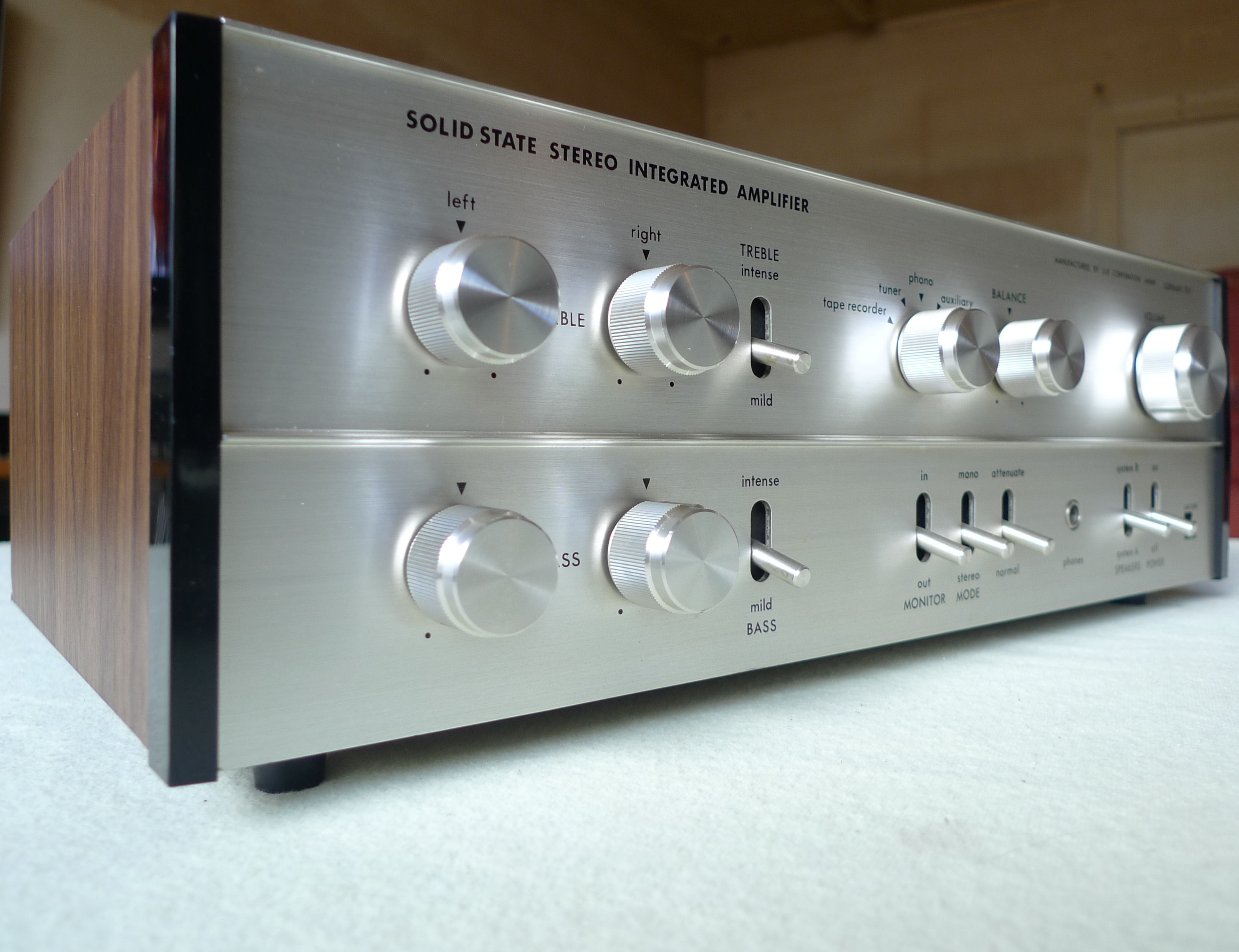 Ampli préampli hifi audio vintage Luxman SQ-707 SSP